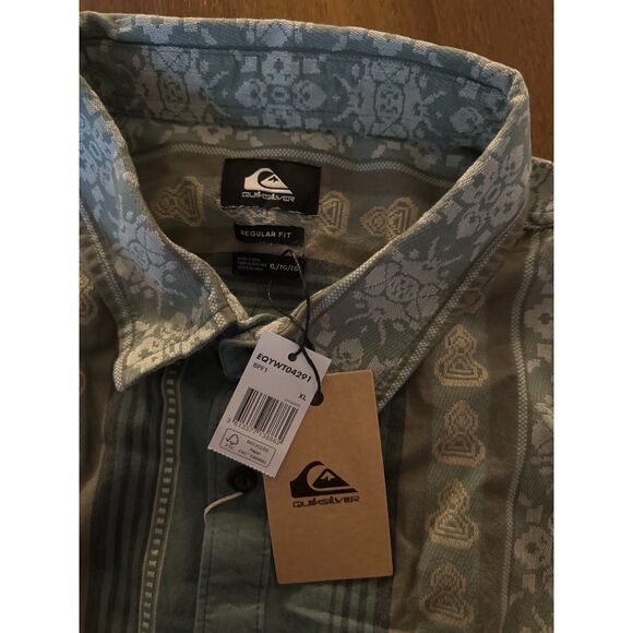 QUIKSILVER MENS XL SHORT SLEEVE BUTTONDOWN - Picture 2 of 3